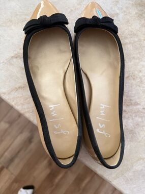 FS/NY  Patent Ballet Flats with Black Trim and Bow - Tan/Black